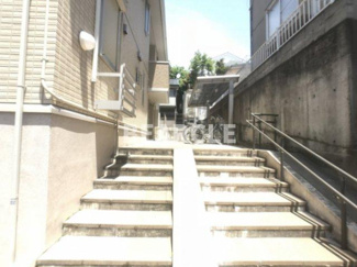 【エントランス】 | ブリランテ大谷 | 建物の内部です