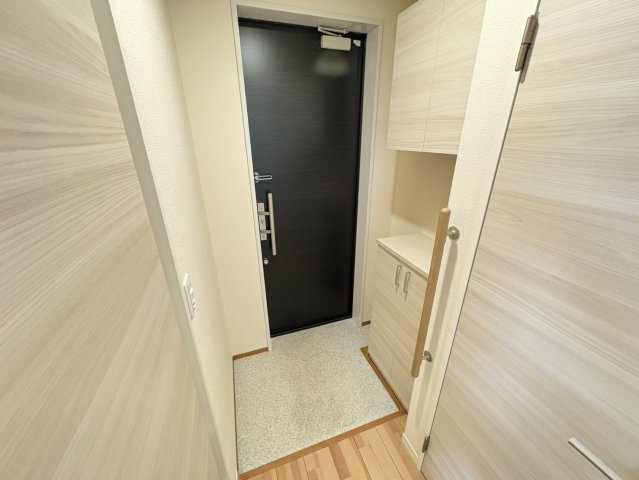 カーサグランデ本八幡の玄関