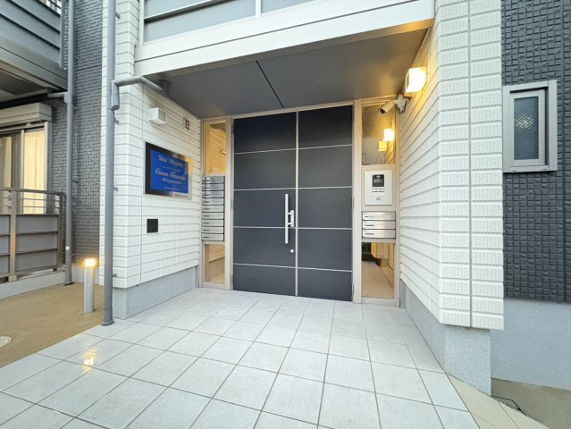 カーサグランデ本八幡のエントランス