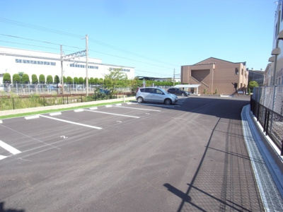【駐車場】 | グランディールサクラ1番館 | 駐車場
