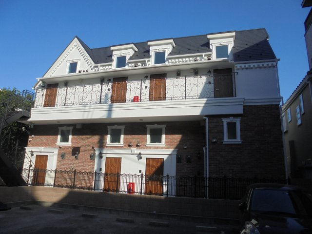 カーサ本八幡の外観