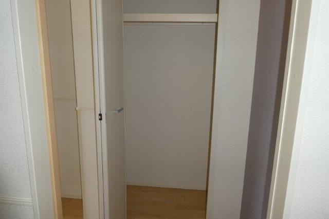 フューチャーSI　Ⅰの収納|廊下収納