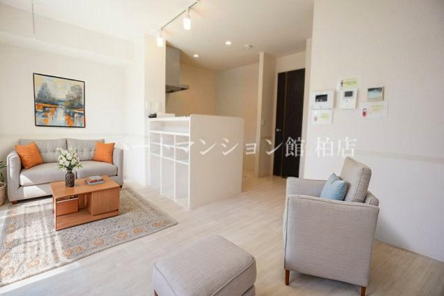 カトレアⅠの居間・リビング|CGで家具等を配置したものです。実際に家具等は含まれません。