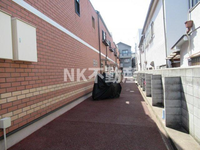 【エントランス】 | コスモシティーⅡ番館（瓢箪山賃貸） | 敷地内です