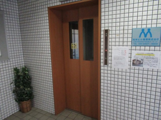 【ロビー】 | 建物の内部です