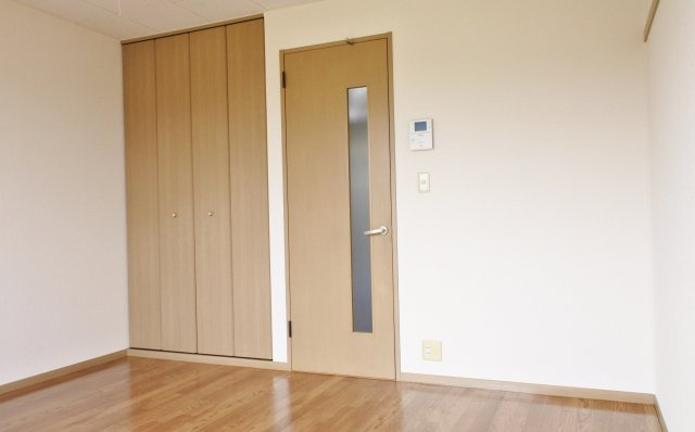 コーポウインズBの洋室