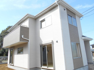 【外観】 | 岩槻区　鹿室　全1棟　1号棟　90坪 | 300平米超シリーズ。90坪。駐車場並列2台。角地。庭広い。陽当り良い。
