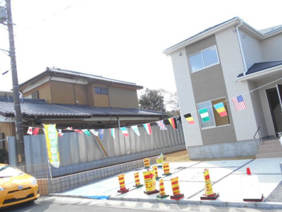 【駐車場】 | 岩槻区　鹿室　全1棟　1号棟　90坪 | 300平米超シリーズ。90坪。駐車場並列2台。角地。庭広い。陽当り良い。