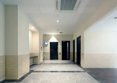【エントランス】 | セルアージュ横濱桜木町ラフィネ | 広々気持ちの良いエントランス。