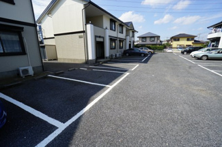 【駐車場】