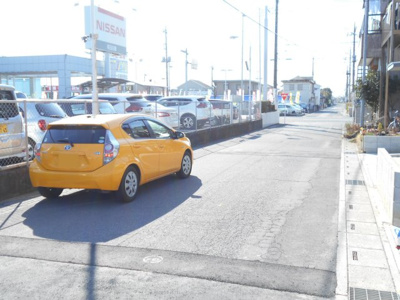 【前面道路含む現地写真】 | 白岡　西　全2棟　2号棟　らすと1棟 | 1930から1900から1850万円に価格変更。