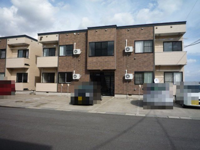 【外観】 | コーポラスタカラE | 落ち着いた雰囲気の外観です外観は落ち着いています