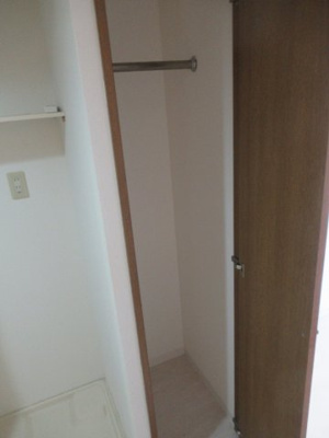 【収納】 | イマザキマンション　エヌ・ワン（長田駅賃貸） | 大きなものも収納できそうです
