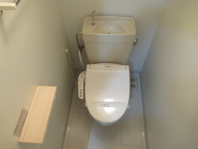 【トイレ】 | イマザキマンション　エヌ・ワン（長田駅賃貸） | トイレもきれいです