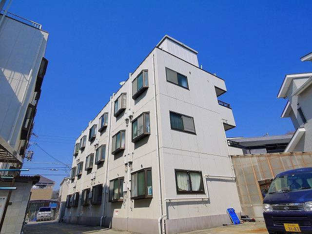 ハイタウンA棟の外観