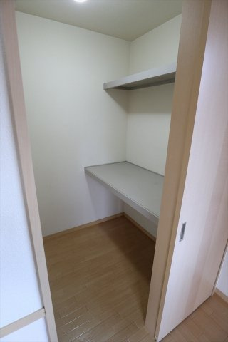 シャルム西野の収納