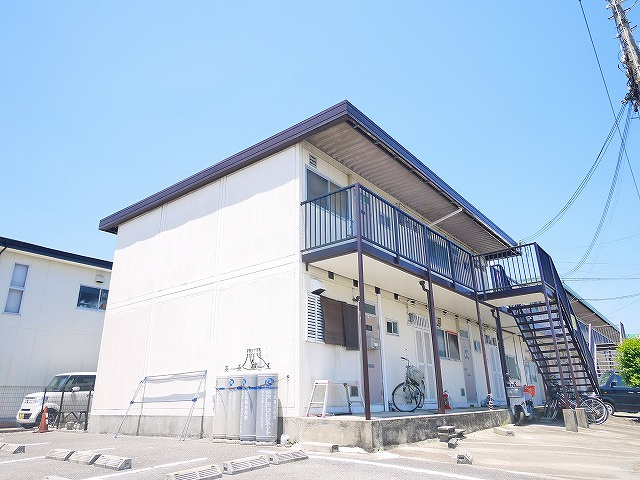 コーポ北之庄Bの外観|レトロな外観です。