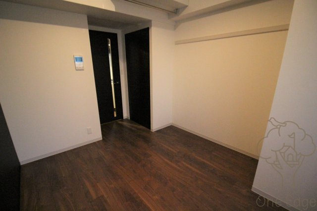 N°77UMEDAの内装