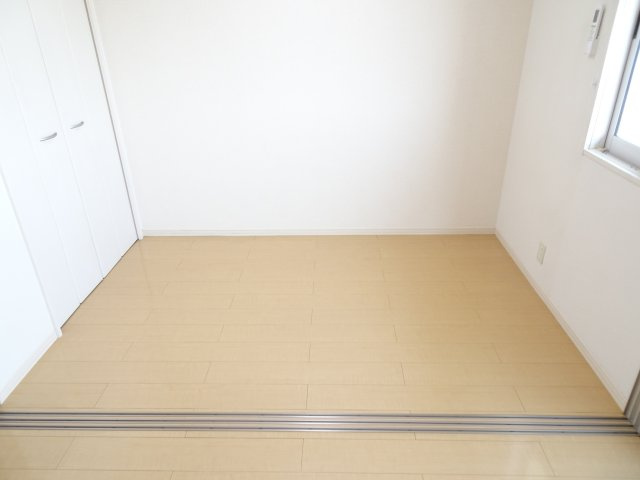 レセンテ花水木Bの洋室