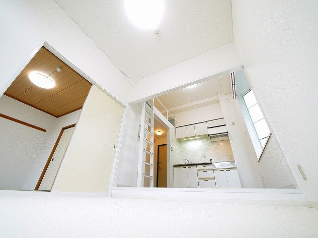 City PALACE21　郡山九条　パート1の居間・リビング|ゆったりとした居間です