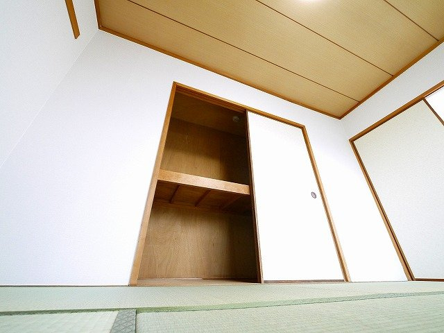 City PALACE21　郡山九条　パート1の収納|便利な収納スペースです