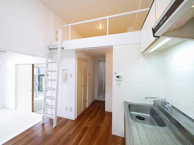 City PALACE21　郡山九条　パート1の居間・リビング|ゆったりとした居間です