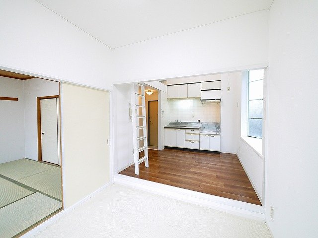 City PALACE21　郡山九条　パート1の洋室|コンパクトで使いやすい洋室です