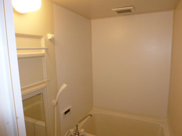 ＥＣＯ－レジデンス「モア」Ｃの浴室