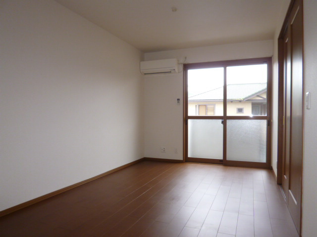 ＥＣＯ－レジデンス「モア」Ｃの居間・リビング