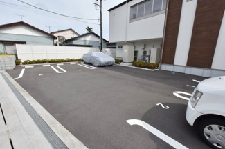 【駐車場】
