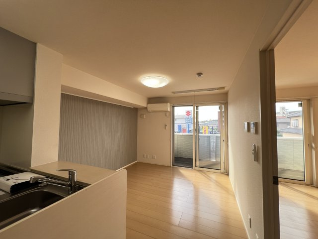 グランマルシェの居間・リビング