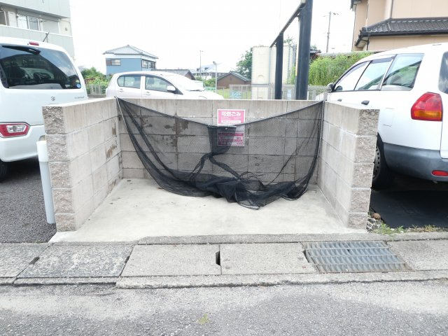 グランマルシェの設備|ゴミ置き場