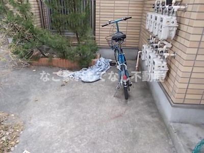 【その他共用部分】 | シャトー塩池 | 駐輪場スペースあります。