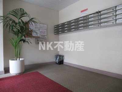 【ロビー】 | ハイムリップルパートV（荒本賃貸） | 建物の内部です