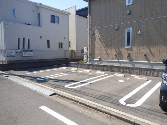 アムールⅡの駐車場
