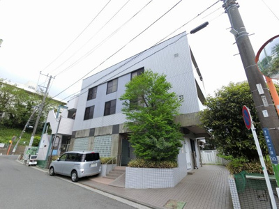 【外観】 | ホワイトキャッスル屏風ヶ浦 | 京浜急行本線「屏風浦」駅徒歩6分の好立地！京浜急行本線「杉田」駅徒歩12分！JR京浜東北・根岸線、横浜シーサイドライン「新杉田」駅徒歩14分の3路線3駅利用可能！