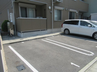 【駐車場】 | 空きはご確認ください