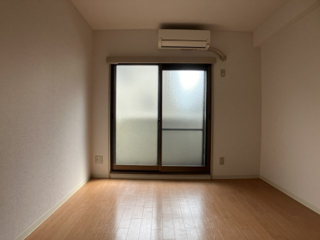 エクセル貴多川第６の洋室