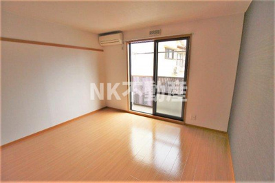 【内装】 | リバーサイド・ルーチェ（高井田賃貸） | 明るい室内です