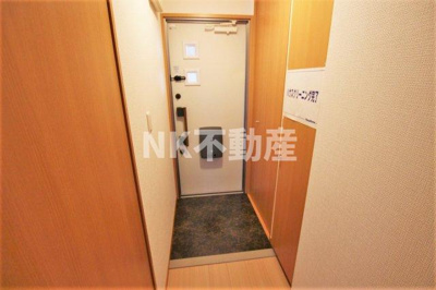 【玄関】 | リバーサイド・ルーチェ（高井田賃貸） | きれいな玄関です