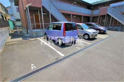 【駐車場】 | リバーサイド・ルーチェ（高井田賃貸） | 駐車場です