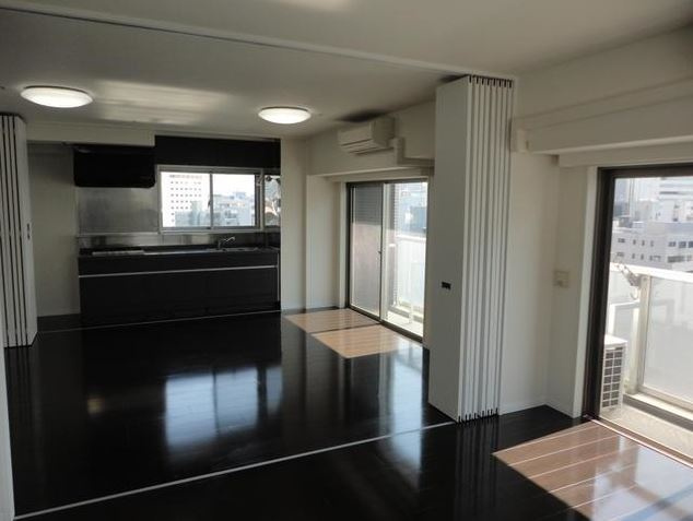 千代田区九段北１丁目の賃貸マンションの居間・リビング