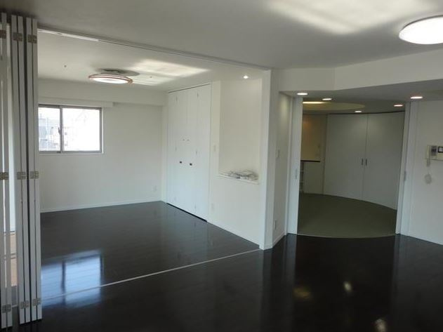 千代田区九段北１丁目の賃貸マンションの洋室