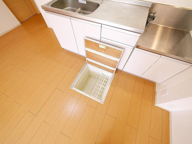 プリムローズ（奈良市敷島町）の収納|床下収納