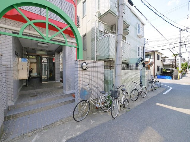 メイコウハイツのその他共用部分|ゆったりとした共有スペース。