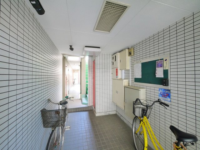 メイコウハイツのその他共用部分|ゆったりとした共有スペース。