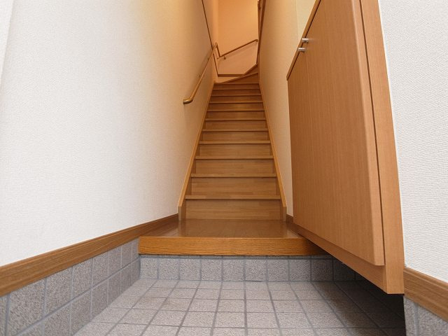 エレガント・カーサⅡの玄関