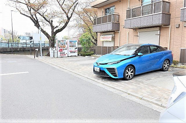 ニューノース参番館の駐車場