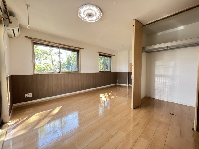 ニューノース参番館の居間・リビング