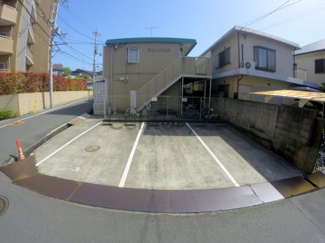 【駐車場】